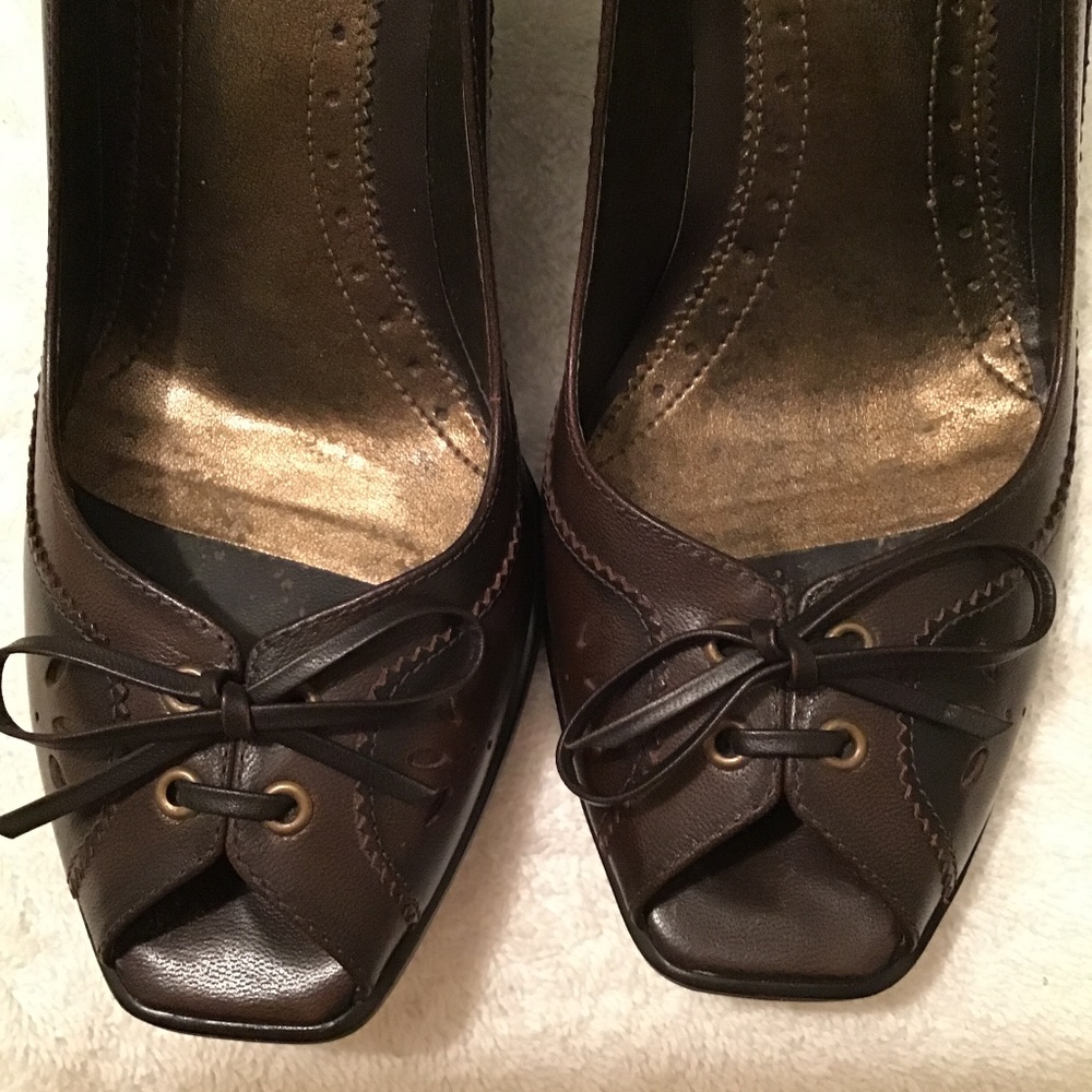 NWT Franco Sarto bow tie wedge shoes